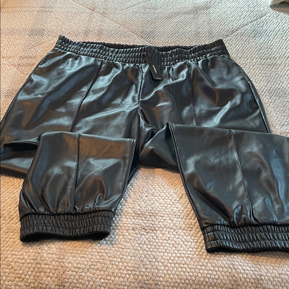 Faux leather pant